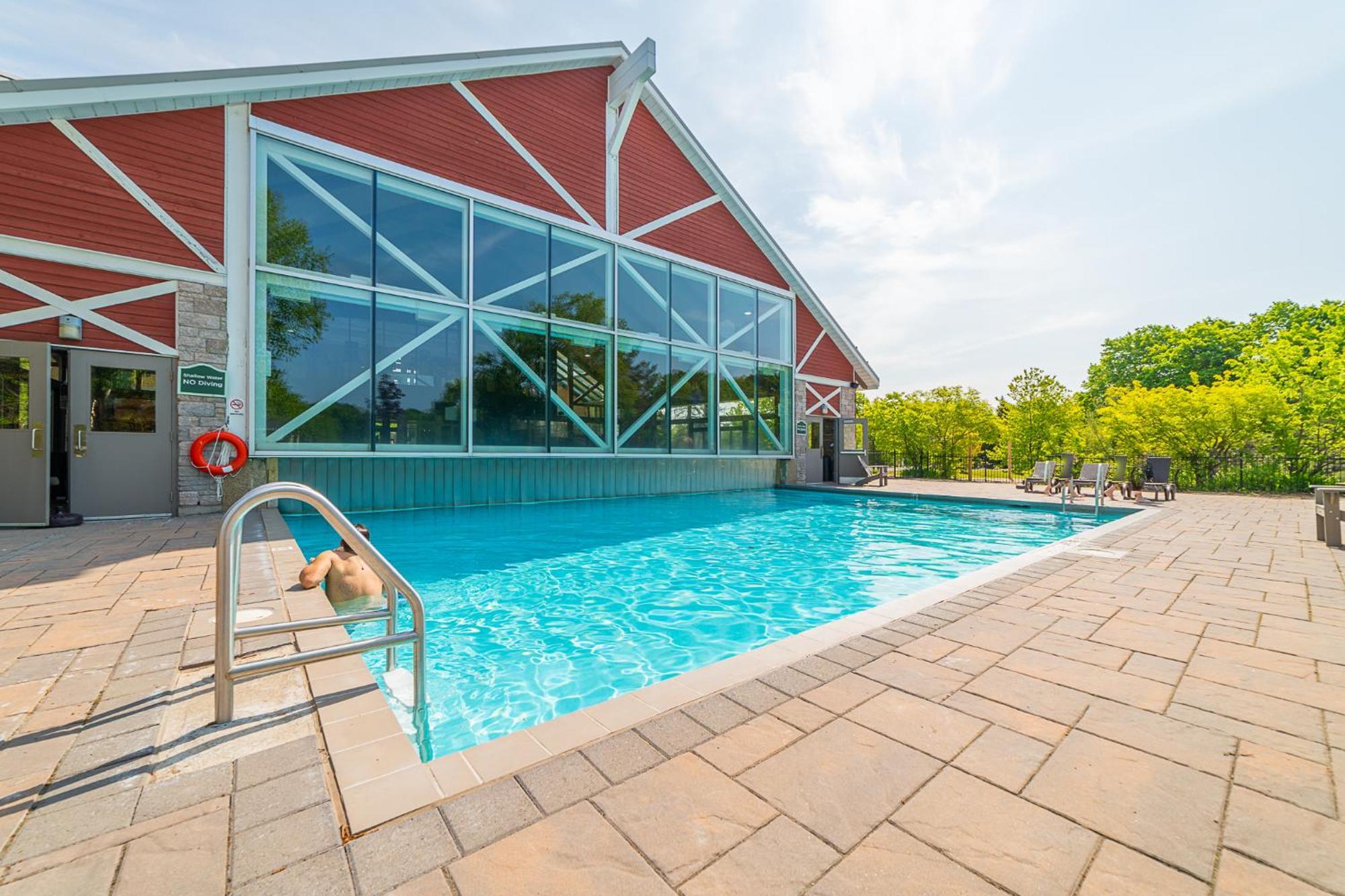 Horseshoe Valley Suites - The Aurora Shanty Bay Екстериор снимка